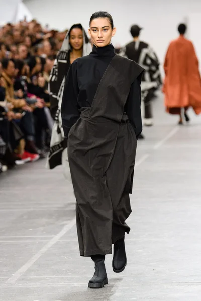 Look 34